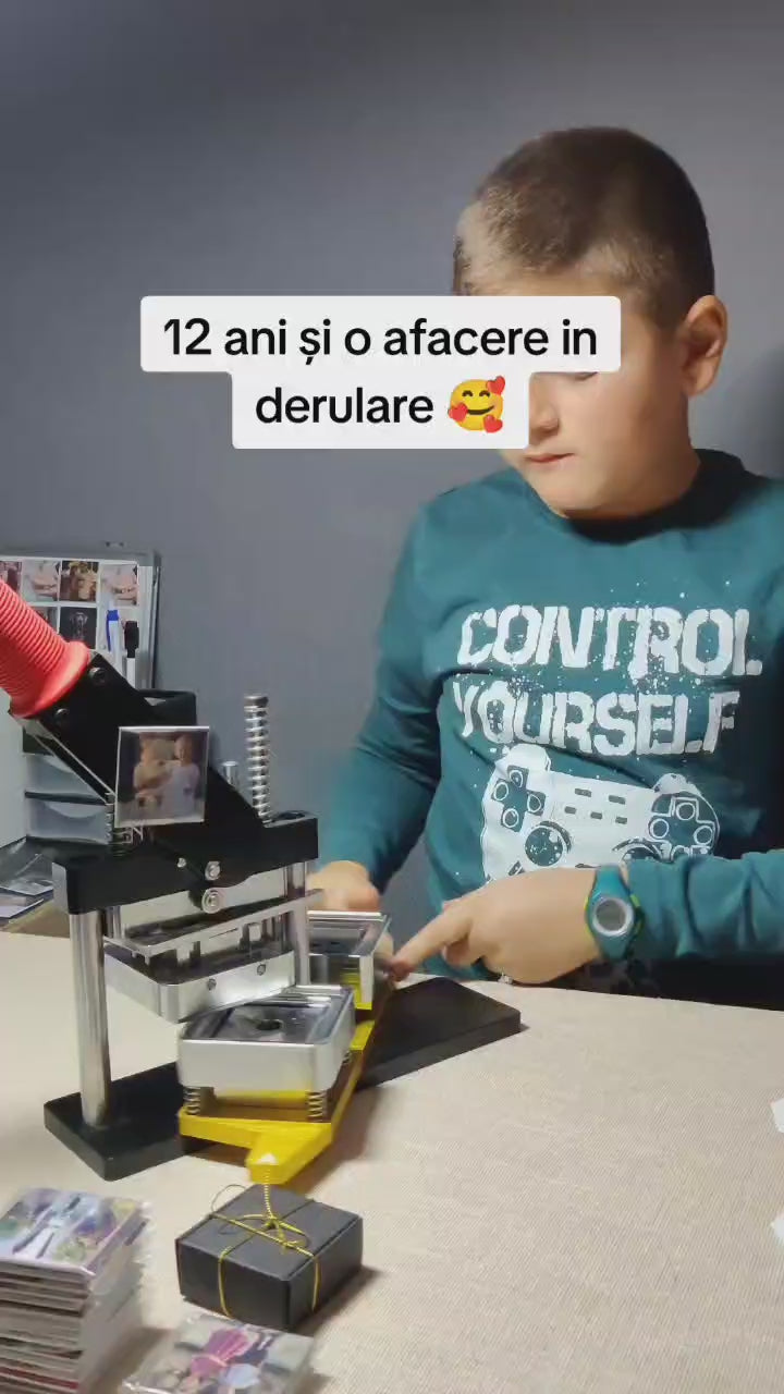 Încarcă clipul video: 